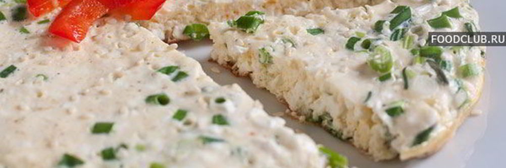 Омлет с творогом и зеленым луком