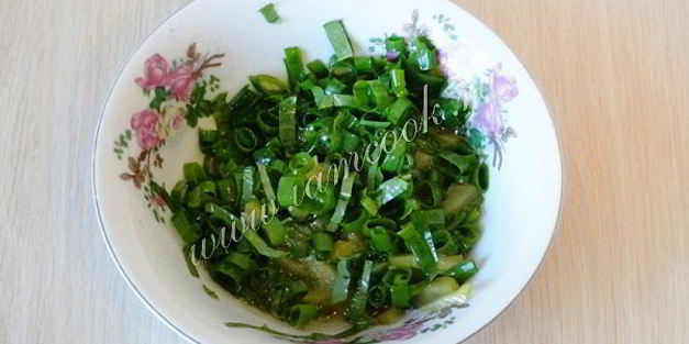 омлет весенний с зеленью