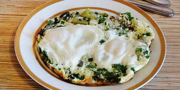 омлет весенний с зеленью