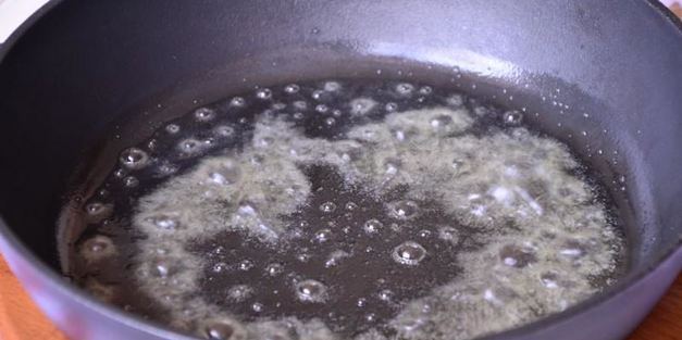 сладкий творожный омлет