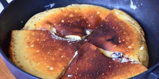 сладкий творожный омлет