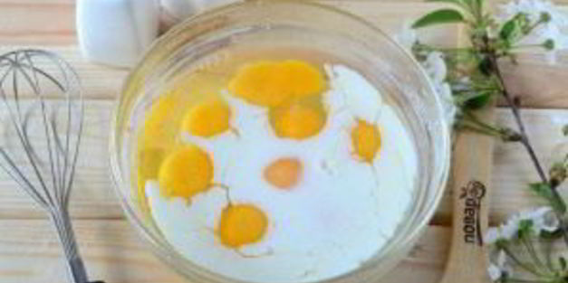 слоеный омлет на завтрак