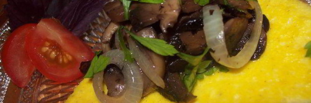 Сметанный омлет с грибами