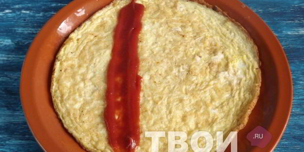 сырный омлет с ветчиной