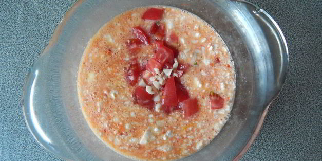 творожный омлет с зеленью и овощами