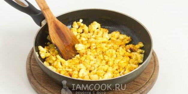 вегетарианский омлет с адыгейским сыром