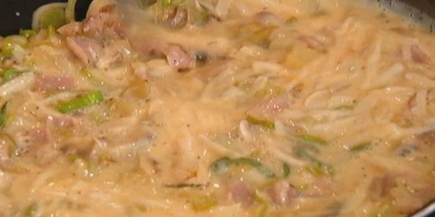 запеченный омлет с беконом и шампиньонами