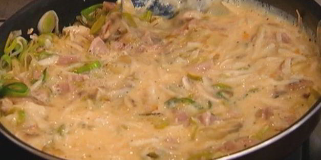 запеченный омлет с беконом и шампиньонами