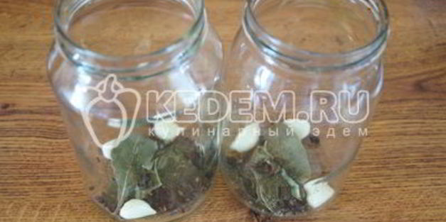 помидоры с луком и маслом на зиму