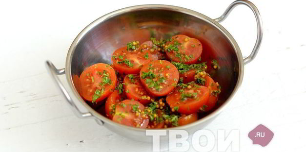 помидоры с зеленью