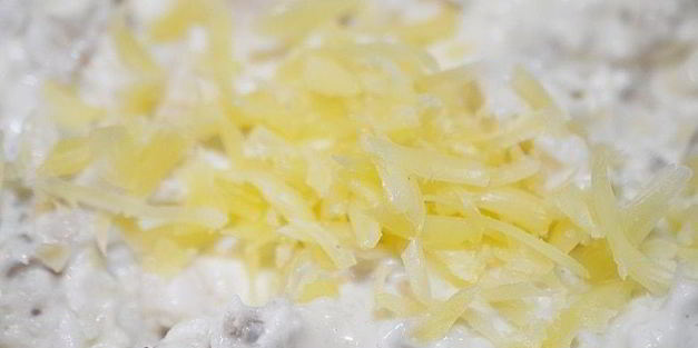 блинные рулетики с рыбой и икрой