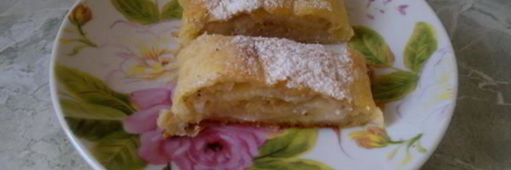 Фруктовый рулет из творожного теста