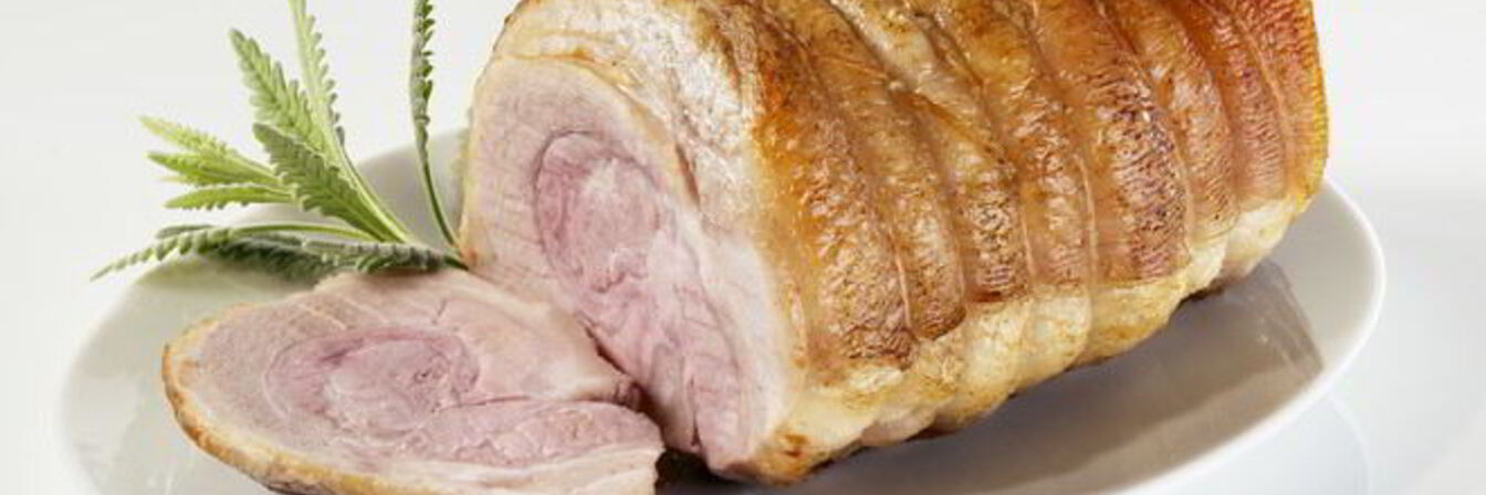 Готовим рулет из свиной шкурки