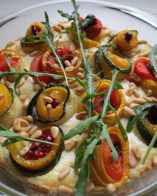 Гратен Вкусняшка с рулетиками из цукини с рикоттой и кедровыми орешками