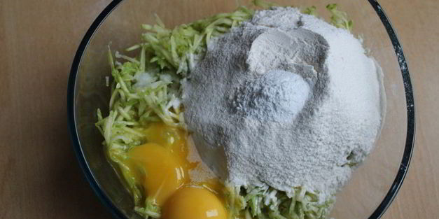 кабачковый рулет с грибами