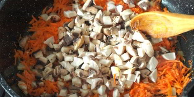 картофельный рулет с грибами