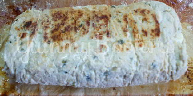 куриный рулет с яйцом и сыром