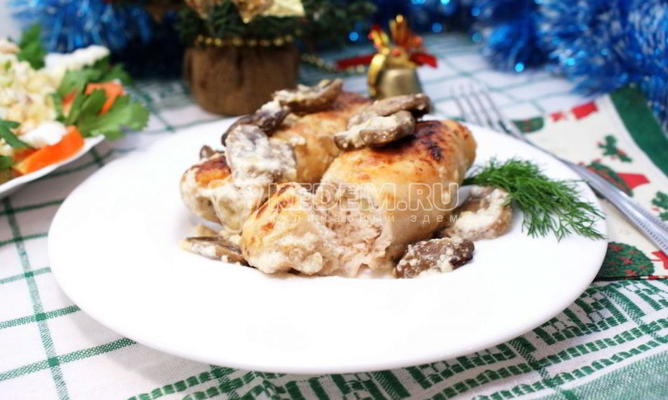 Рецепт куриные рулетики с грибами и сыром