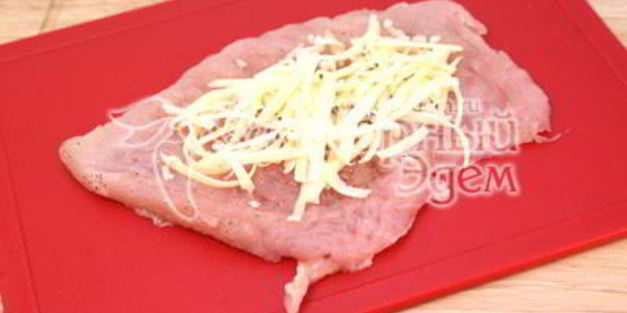 куриные рулетики с грибами и сыром