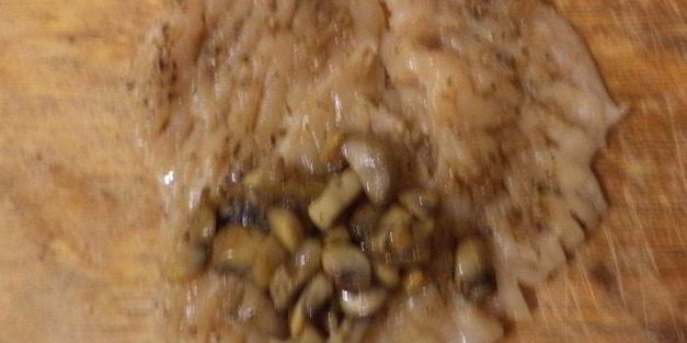 куриные рулетики с грибами