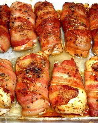 Куриные рулетики со сливочным сыром в беконе