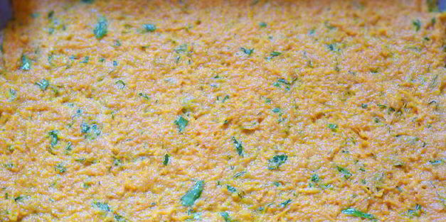 морковный рулет с сырной начинкой