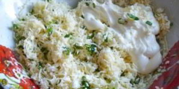 морковный рулет с сыром и зеленью