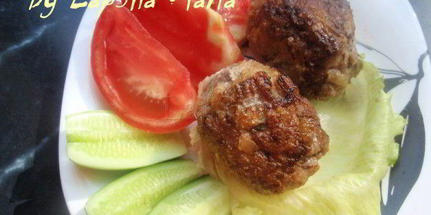 мясной рулет с грибами и кабачком