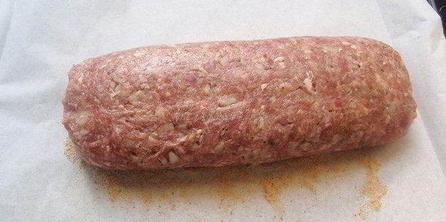 мясной рулет с начинкой из капусты