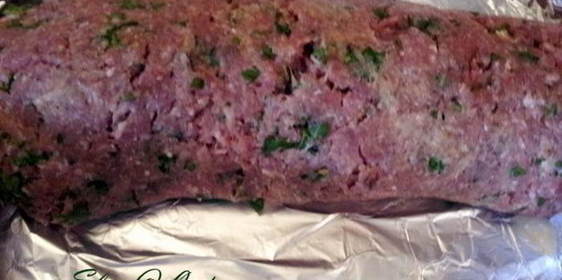 мясной рулет с нежной начинкой