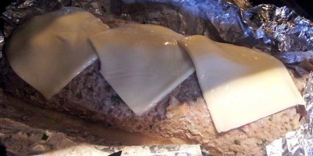 мясной рулет с нежной начинкой