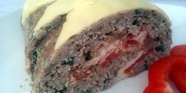 мясной рулет с нежной начинкой
