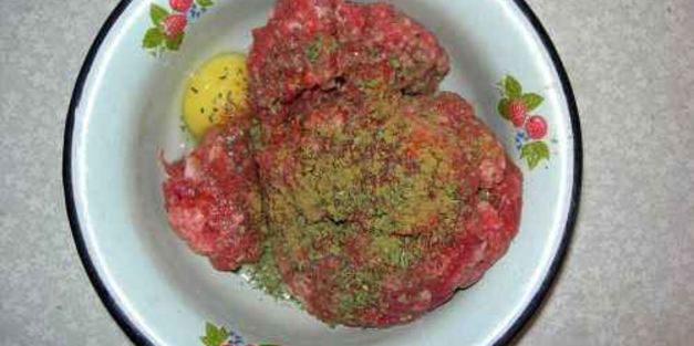 мясной рулет с сыром в фольге