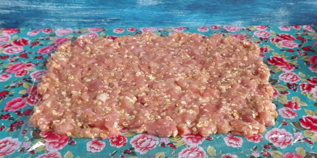 мясной рулет с яйцом и морковью