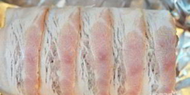 мясной рулет в беконе