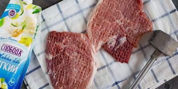 мясные рулетики с сыром и зеленью