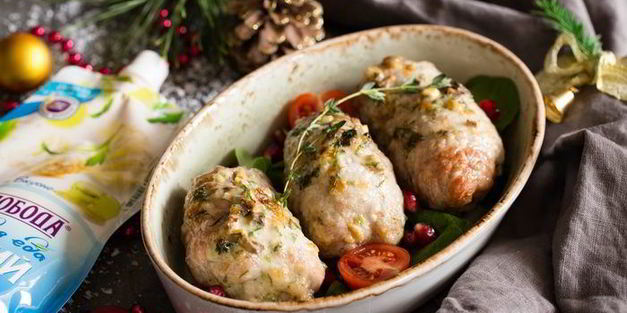 мясные рулетики с сыром и зеленью