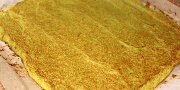 рулет из брокколи с форелью