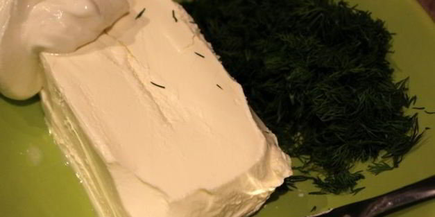 рулет из брокколи с форелью