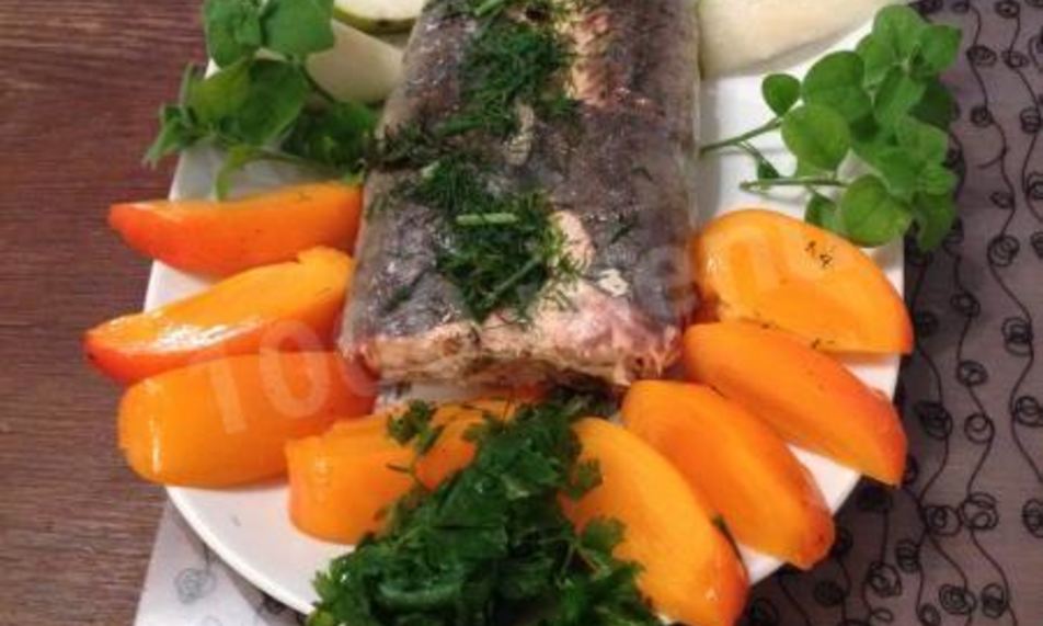 Рецепт рулет из горбуши, фаршированный омлетом, грибами и луком