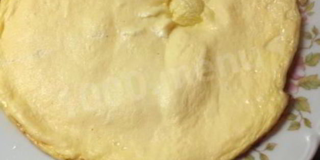 рулет из горбуши, фаршированный омлетом, грибами и луком