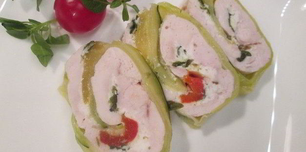 рулет из курицы в цукини