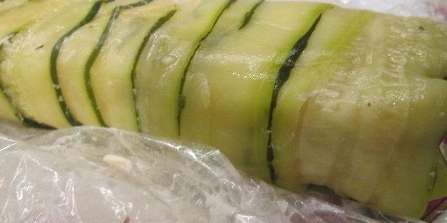 рулет из курицы в цукини