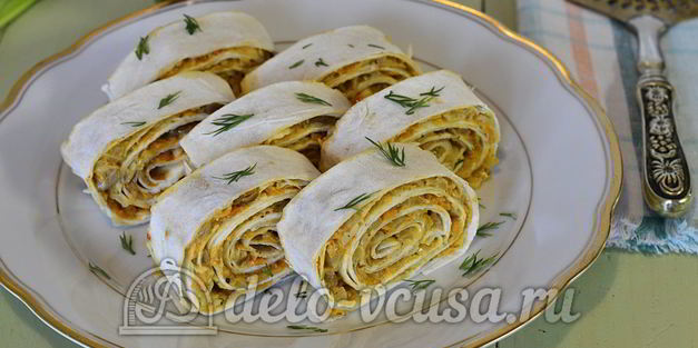 рулет из лаваша с грибами