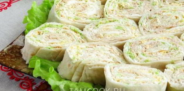 рулет из лаваша с консервированной рыбой