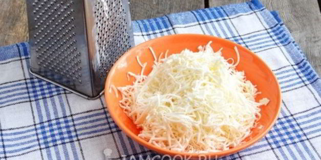 рулет из лаваша с консервированной рыбой