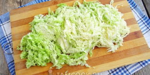 рулет из лаваша с консервированной рыбой