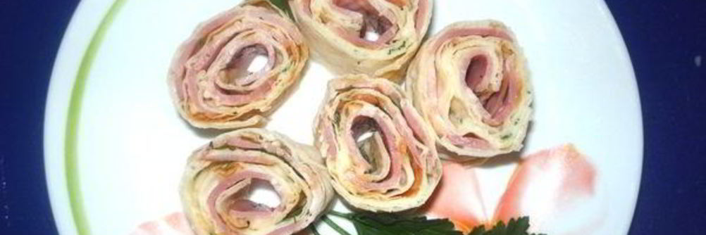 Рулет из лаваша с ветчиной