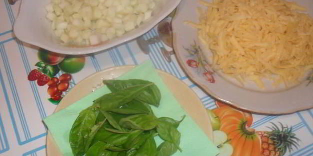 рулет из свинины с яблоком и сыром