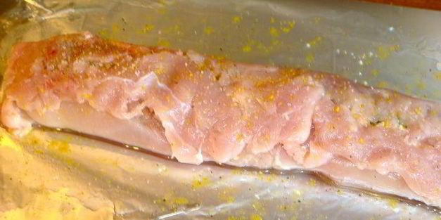 рулет из цыпленка и кураги в винном соусе